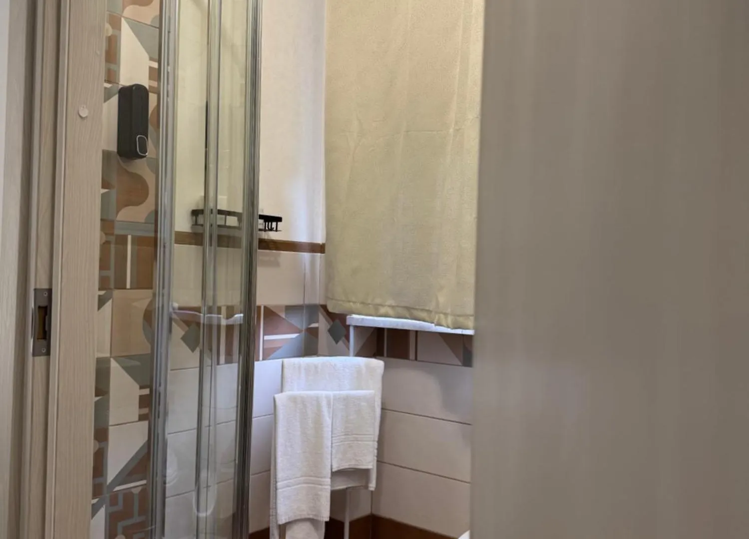 Guest house Crispi 120 Rooms New Opening Palermo Italy